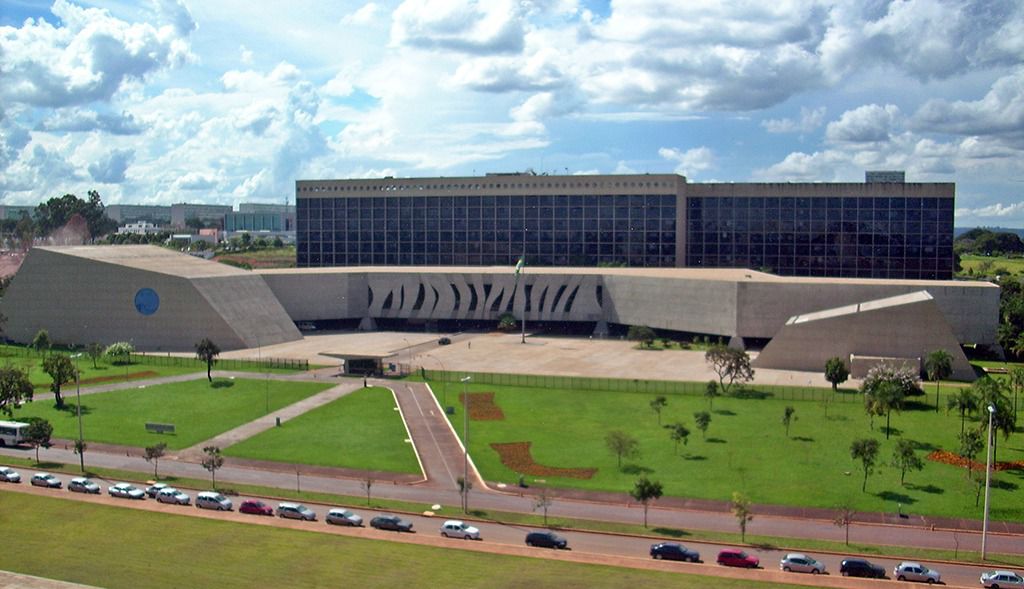 Trabalhador punido por participação em greve deve ser indenizado, decide TST