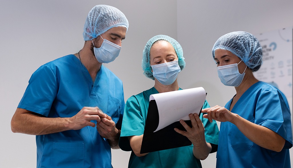 Sindicato dos Enfermeiros de MG busca na Justiça insalubridade máxima durante a pandemia